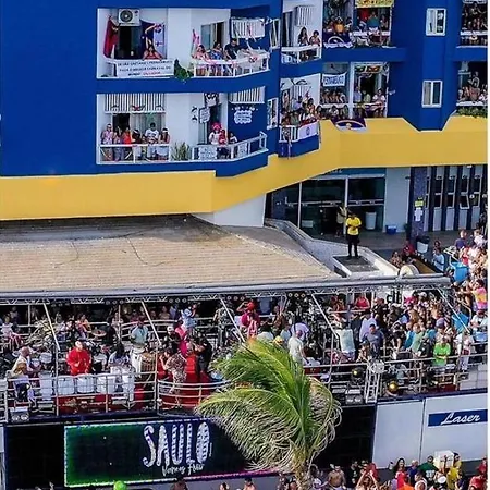 Flat O Point Do Carnaval Do Farol Da Barra Apartment Salvador Exterior photo